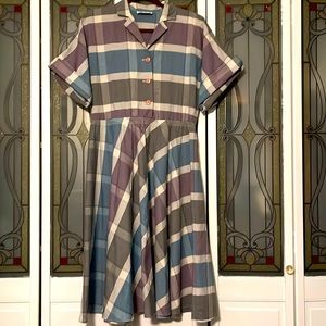 Vintage Plaid Shirtwaist Fit & Flare Swing Dress 1960s/1950s